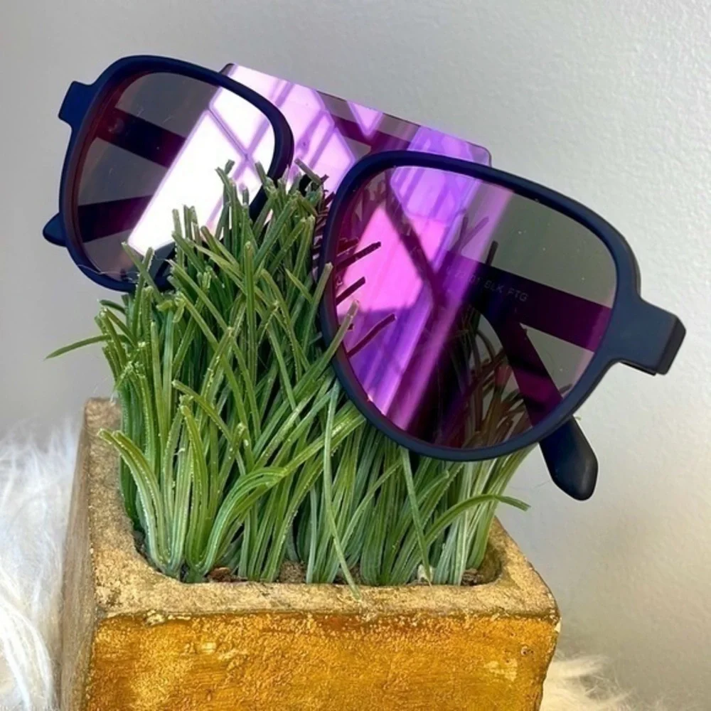 PINK MIRRORED SUNGLASSES | NWOT Pink Mirrored Sunglasses + Flat Black Frame